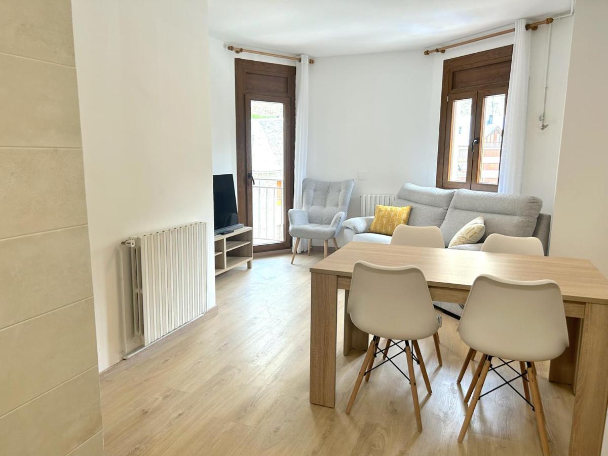 Apartament Comfortable Amb Vistes I Centric By Rural D'Aneu エステリ・ダネウ エクステリア 写真